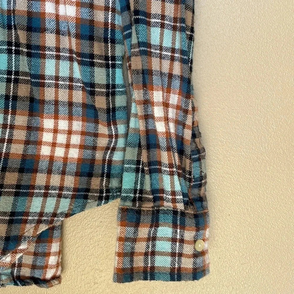 Aeropostale Women’s Cotten Plaid Button Up Size Small - Picture 6 of 7